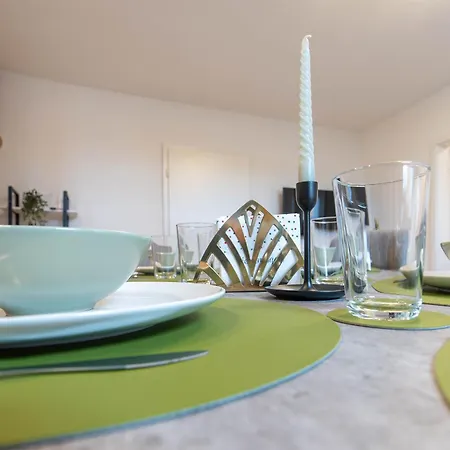 - Terrasse - Modern - Kueche Apartment Gotha
