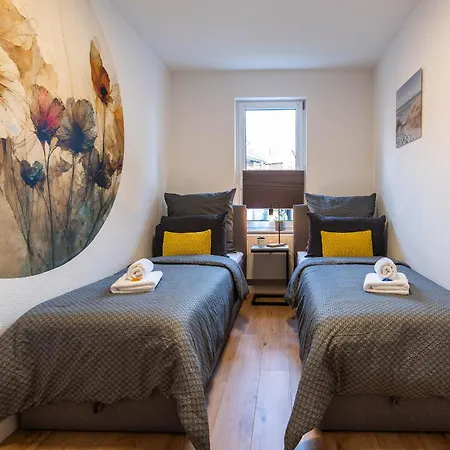 Apartment - Modern - Kueche * Gotha