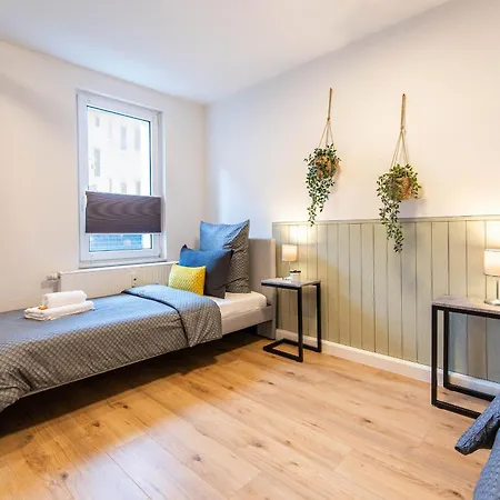 Apartment - Modern - Kueche * Gotha