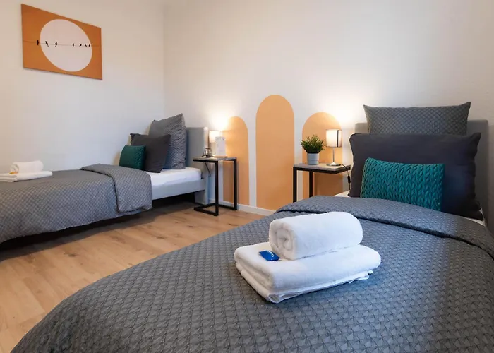 - Terrasse - Modern - Kueche *