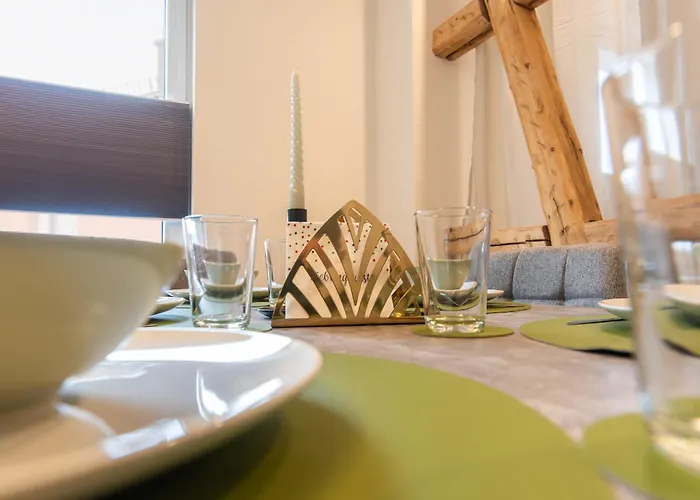 - Terrasse - Modern - Kueche Appartement Gotha